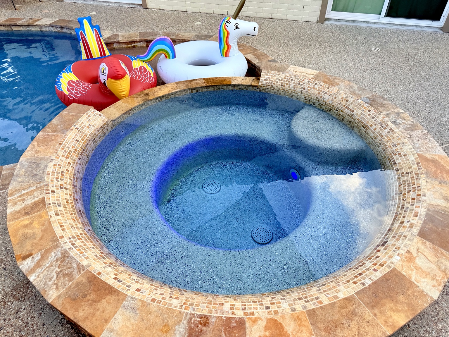 Hot tub